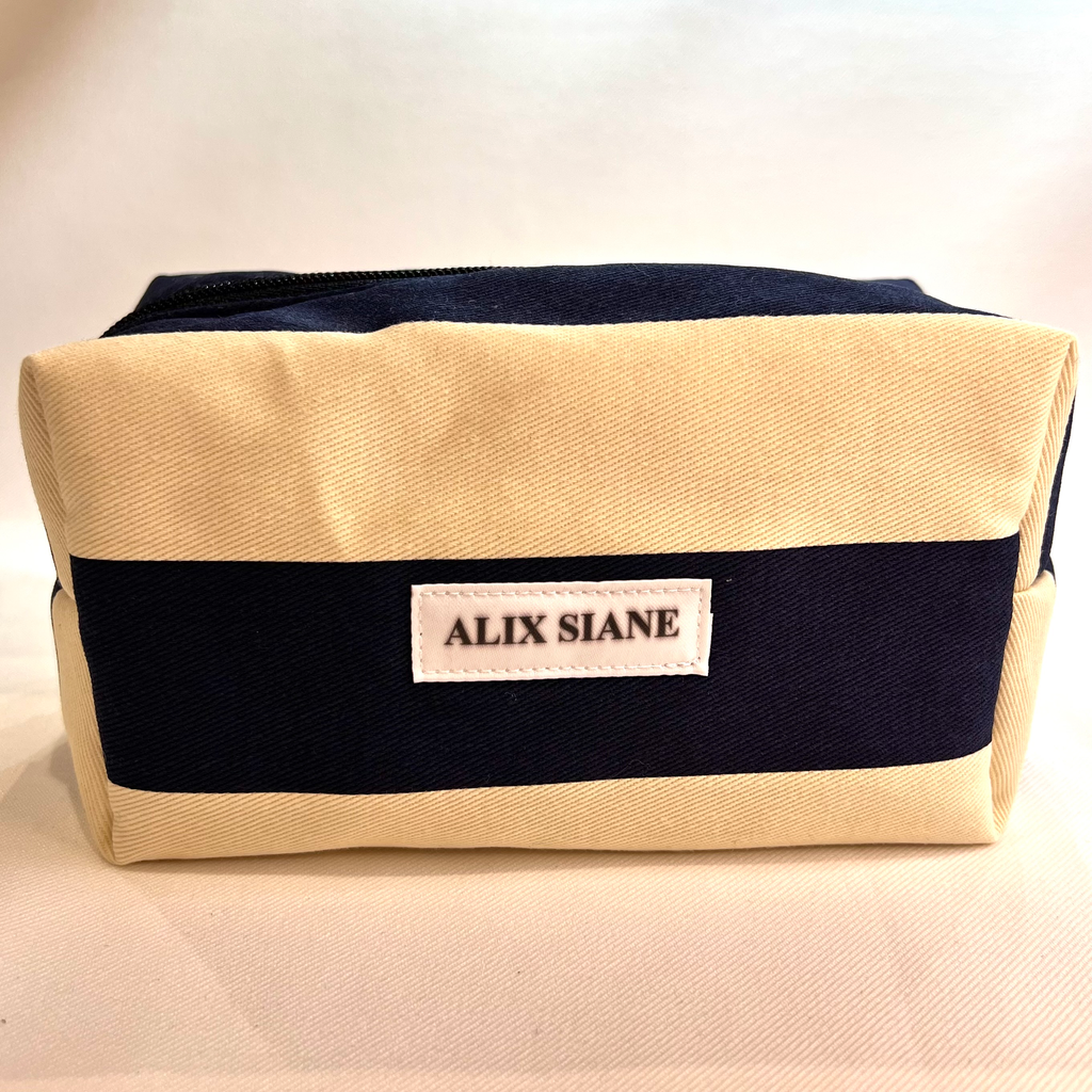 Trousse de toilette rayée